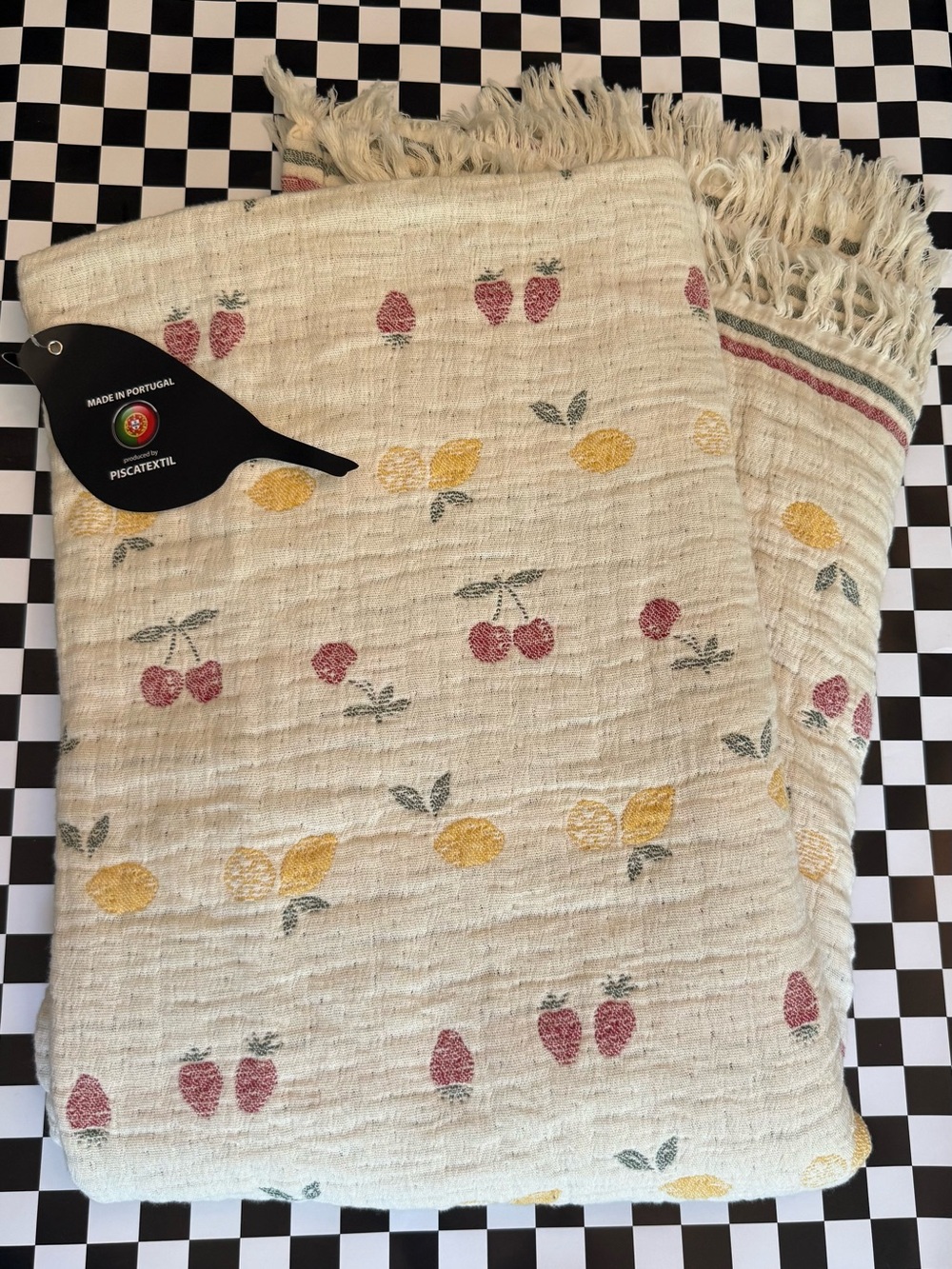 Piscatextil Fruit Print Cotton Throw Blanket - Cream with Lemons & Strawberries